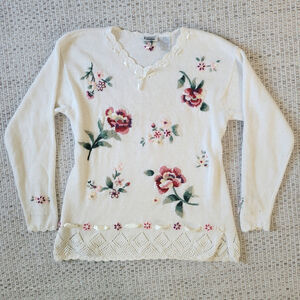 Vintage 90s Capacity Womens Sweater Large White Bows Floral Coquette Cottage